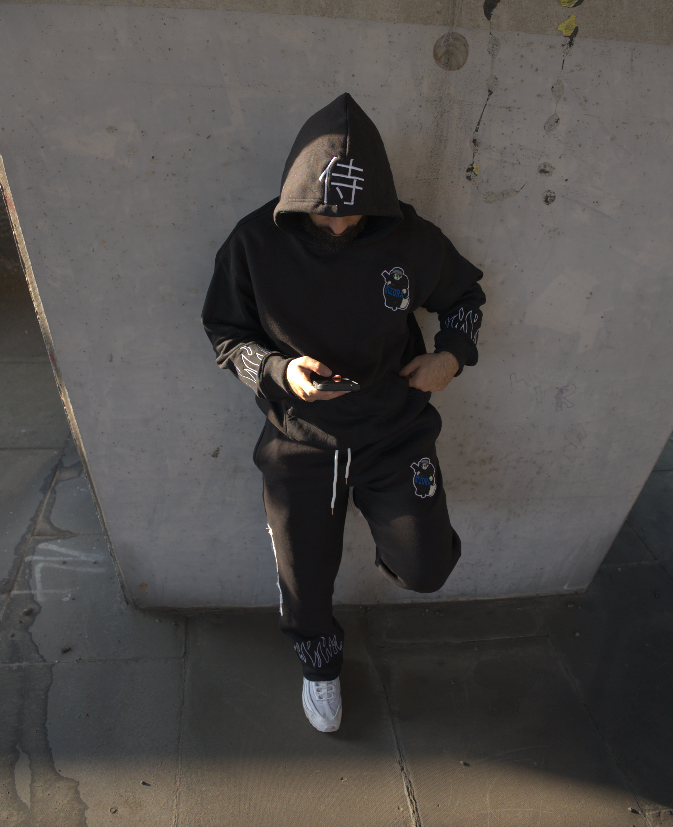 Black v1 tracksuit